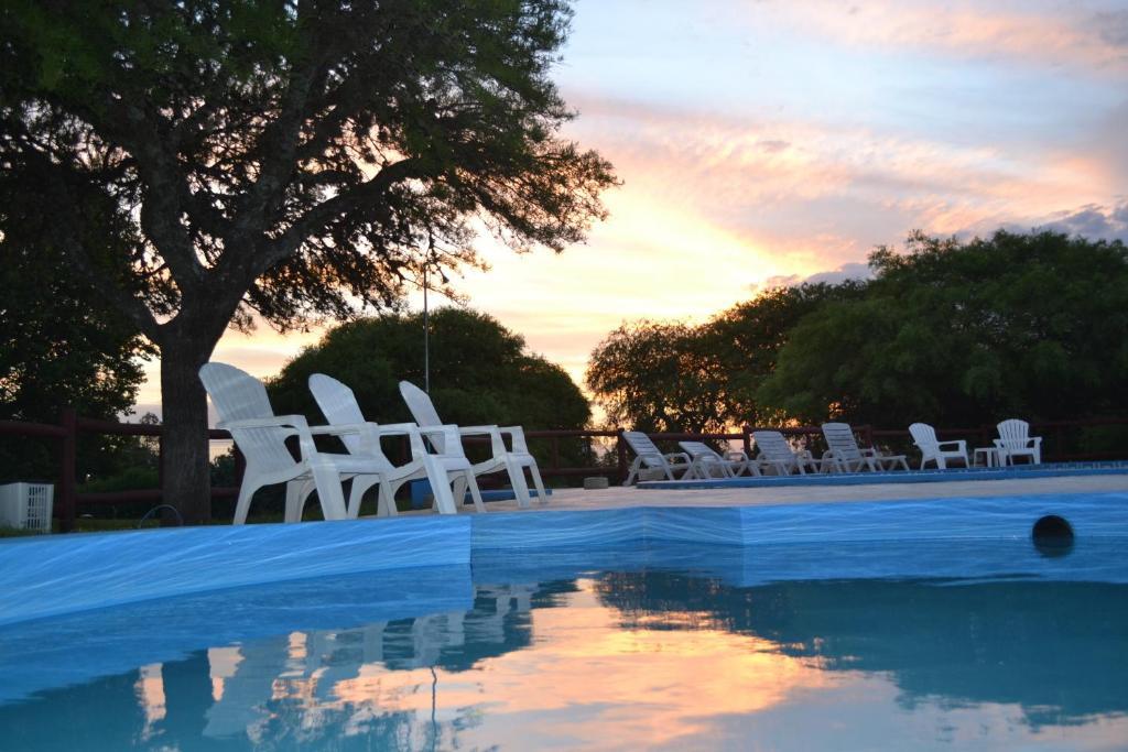 Cabanas Los Algarrobos Villa General Belgrano Exterior photo